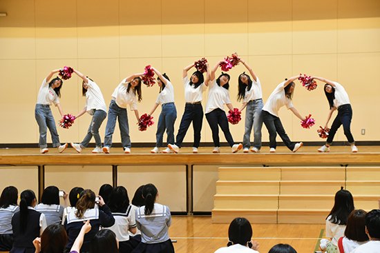 グループ毎に音楽や、振付、衣装、構成を工夫し、一生懸命考え抜いて、いい準備ができた楽しい発表会でした。