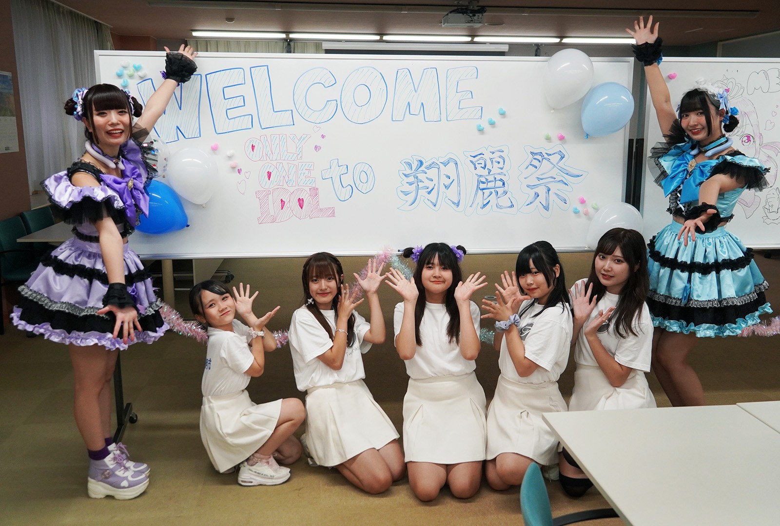 1日目、館鼻岸壁朝市公認！日本一朝早く会えるアイドルpacchiのLIVEを開催しました