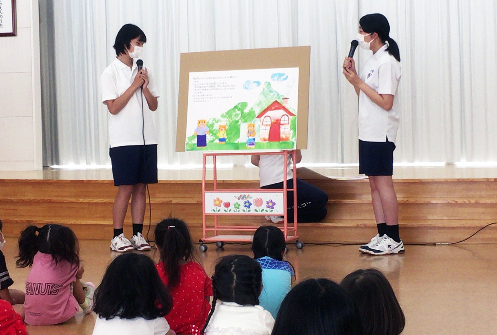 附属第一幼稚園にて、絵本読み聞かせ会を実施しました