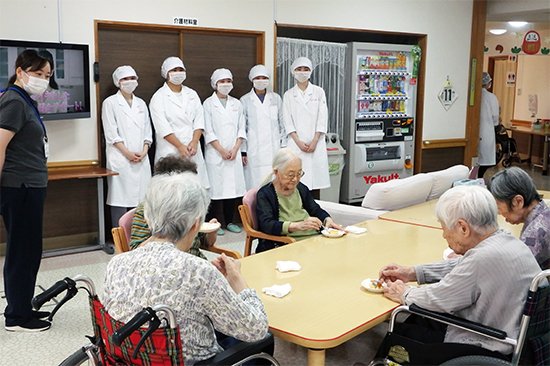 「お誕生日みたい」「美味しい」「毎日食べたい」などなど、皆さんに喜んでいただきました。