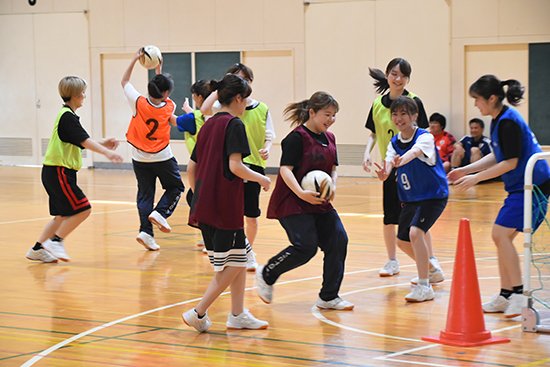 それぞれの実践の素晴らしい点や改善点を出し合いながら学びました