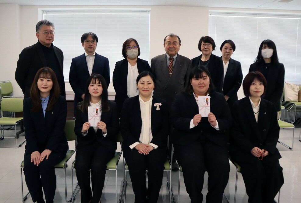 2025年度上級学校進学者に対する報奨金授与を行いました