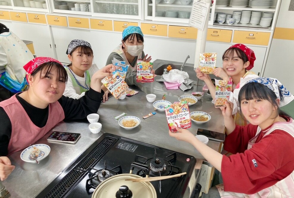 「子どもの食と栄養Ⅰ」離乳食体験