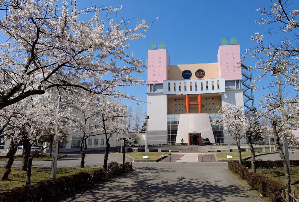 キャンパスの桜（2022）