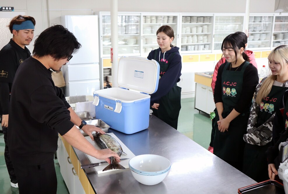 「おさかな料理教室」を開催しました