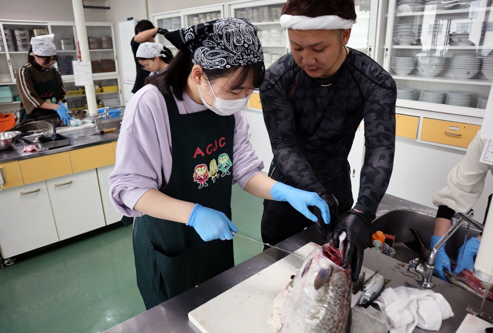 「おさかな料理教室」を開催しました（12/21）