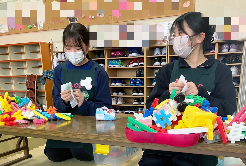 栄養教諭を目指す学生が児童館でボランティア体験を行いました（3/6、3/9）