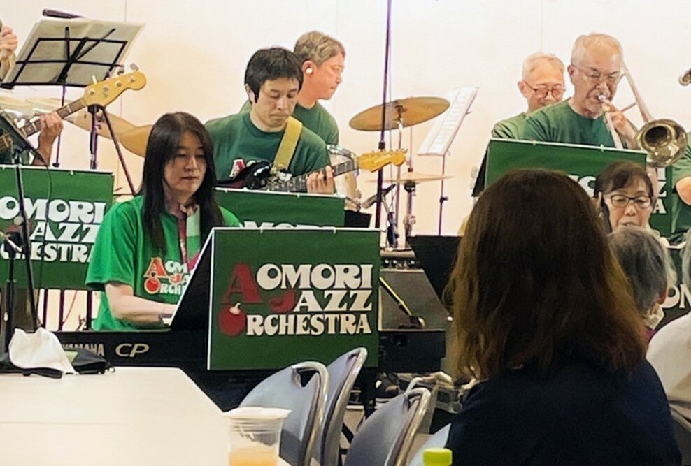 幼児保育学科 木村貴子准教授がビッグバンドに出演しました