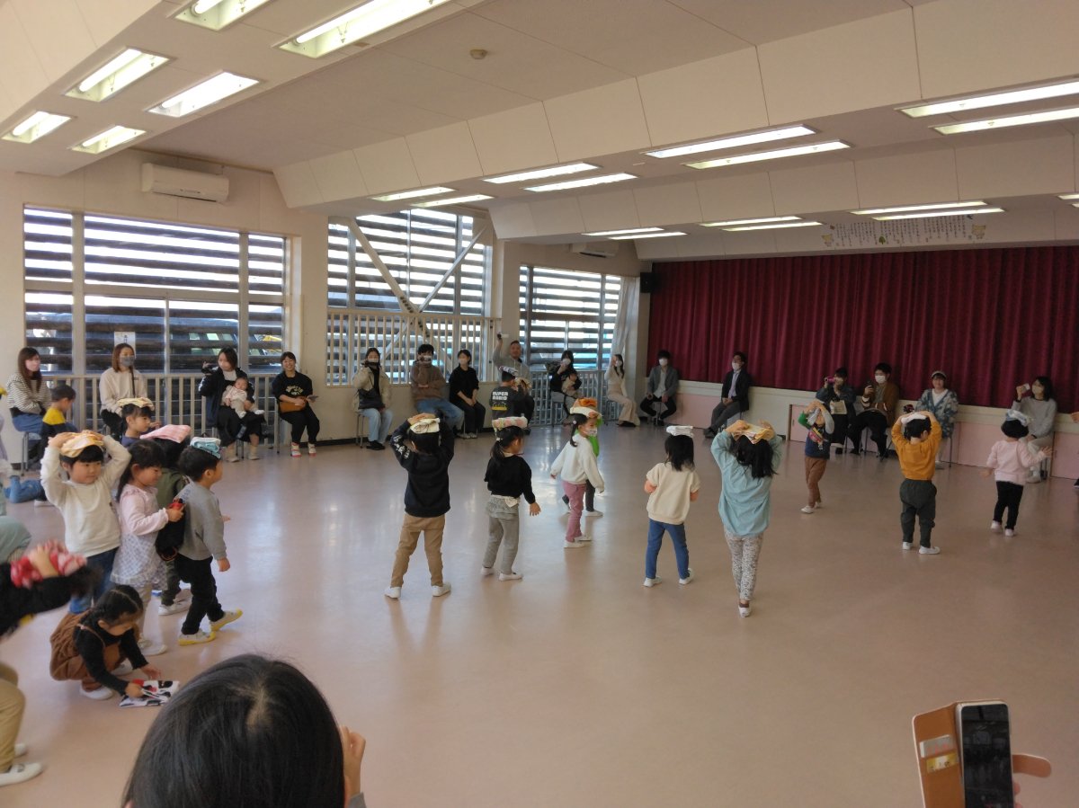 ☆年少組　保育参観☆　～タオルでいろいろあそび‼～