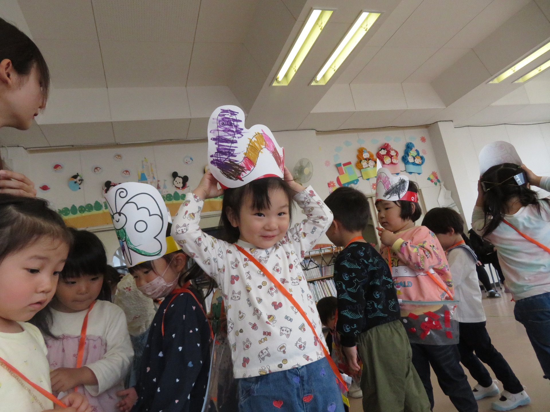 さくらんぼ組保育参観✩５月のお花を探そう！