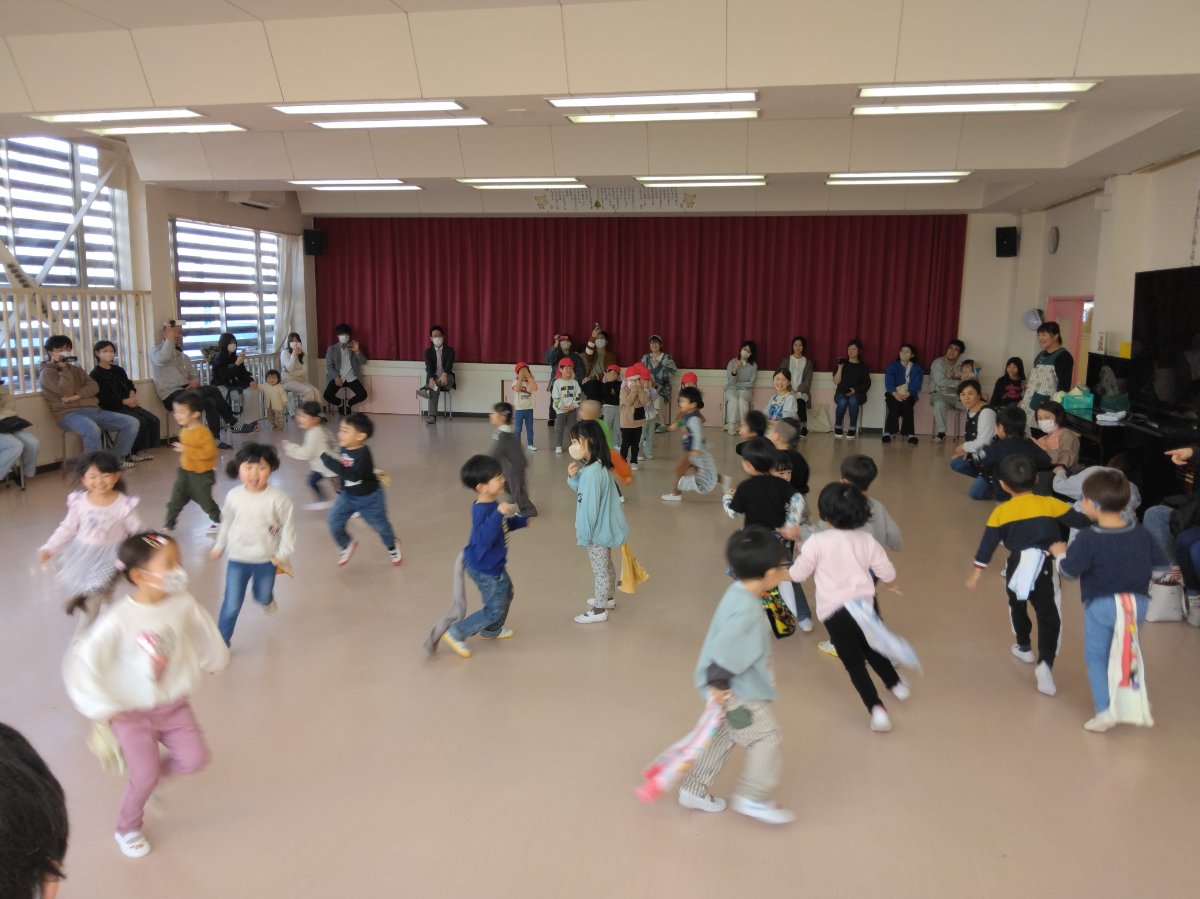 ☆年少組　保育参観☆　～タオルでいろいろあそび‼～