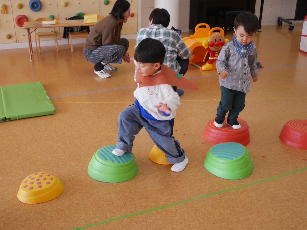 親子で遊ぼう　～アンパンマンに変身しよう～