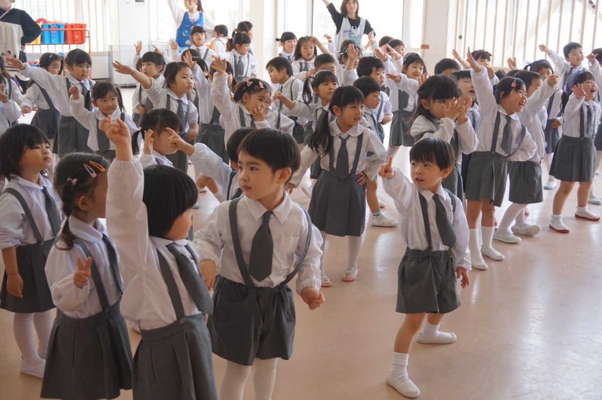 青の煌めきダンス出前講座