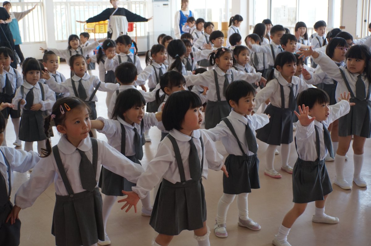 青の煌めきダンス出前講座