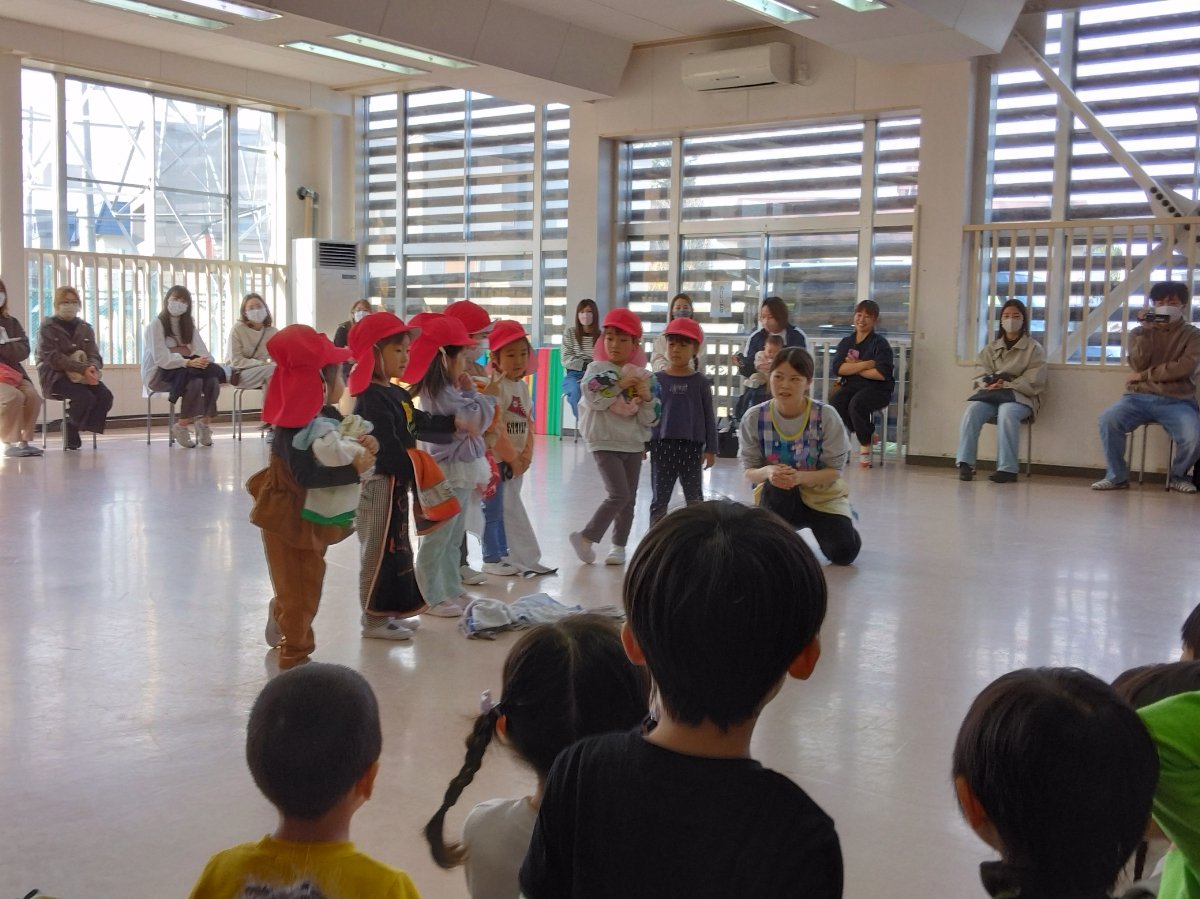 ☆年少組　保育参観☆　～タオルでいろいろあそび‼～