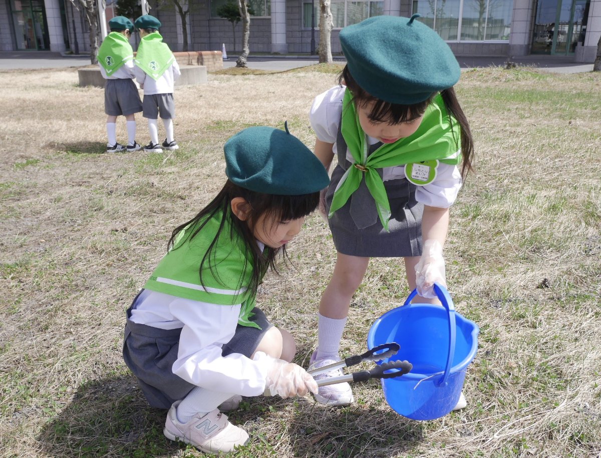 緑の幼年団　募金活動