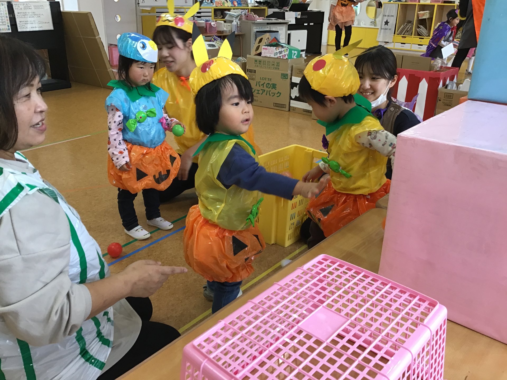 ハロウィンパーティー　～おばけの友達を探そう！～