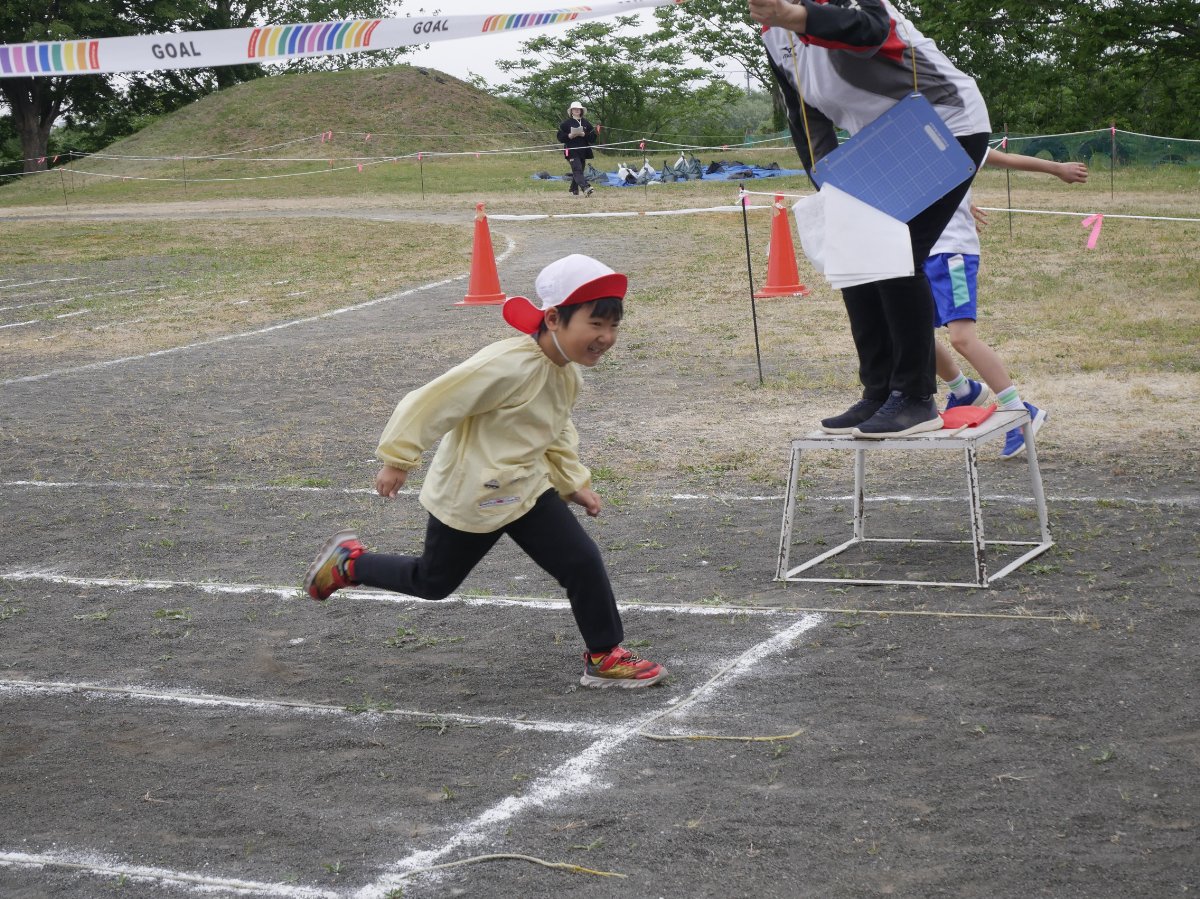 横内小学校運動会総練習見学へ～幼保小連携架け橋プログラム～