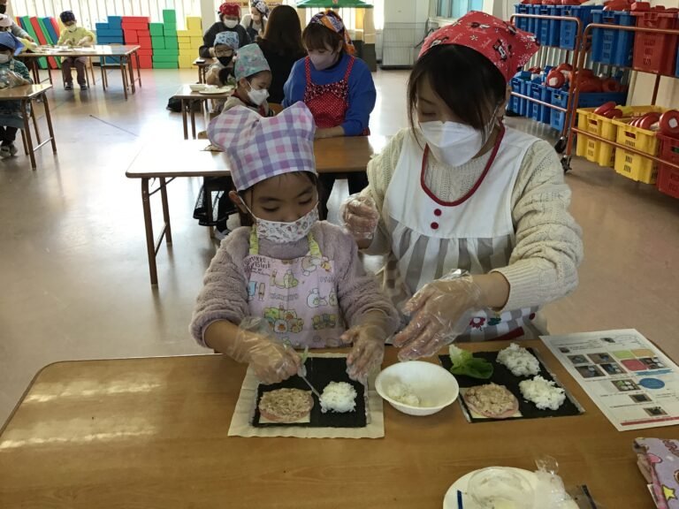 親子で力を合わせて作りました。