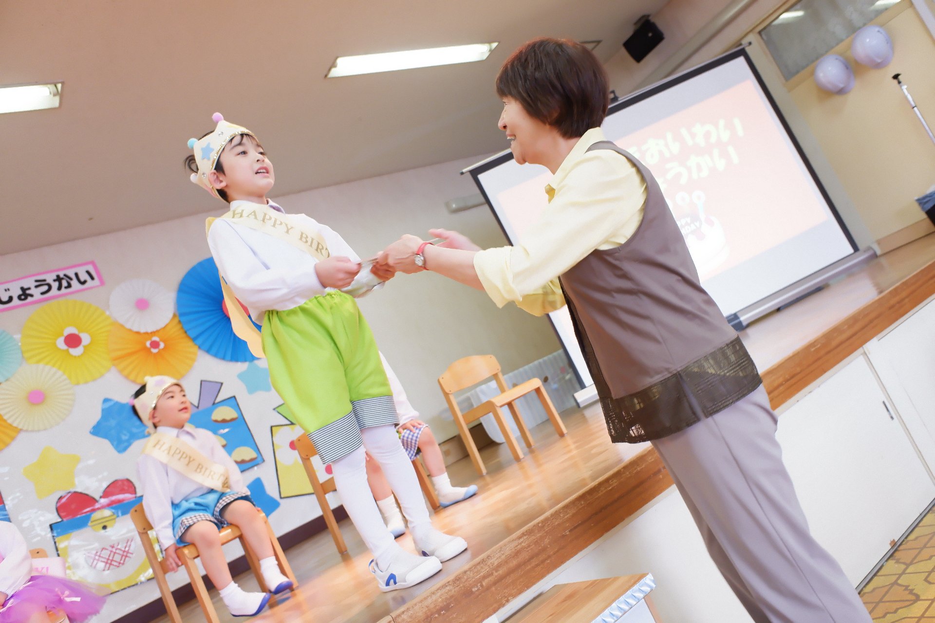 ５月　みんなでおいわい誕生会