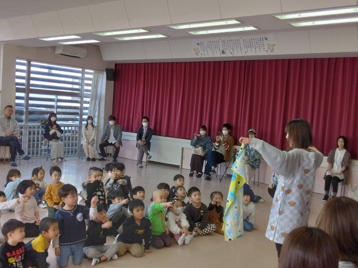 ☆年少組　保育参観☆　～タオルでいろいろあそび‼～