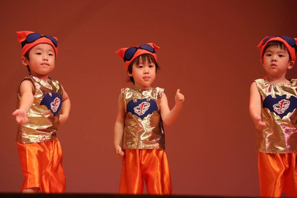 3歳児 さくらんぼ組によるお遊戯