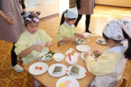 海苔で包んで完成！