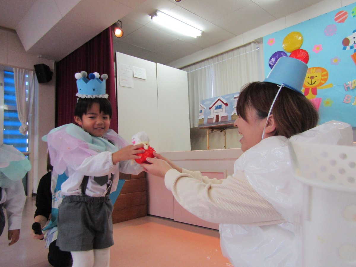 １２月お誕生会★～雪だるまと一緒にお祝いしよう！～