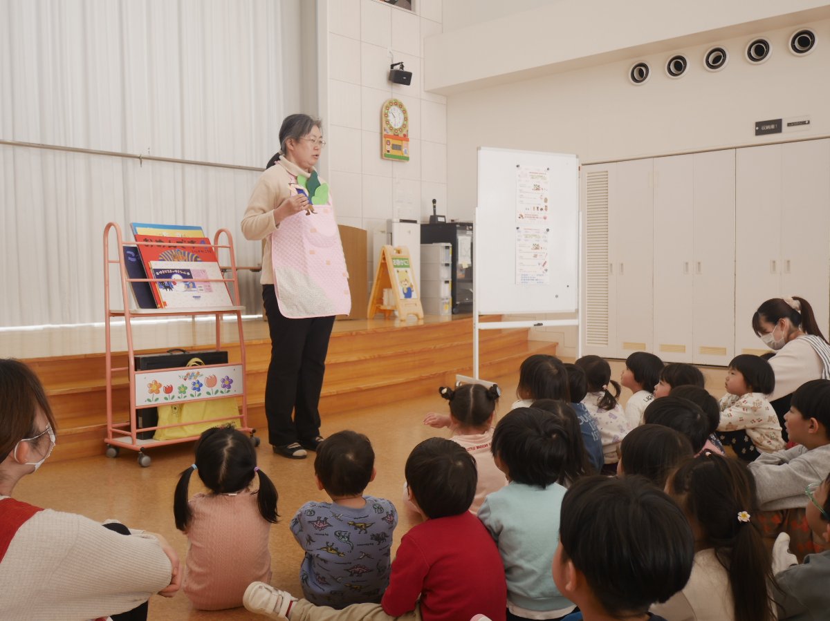おはなし会～青森市民図書館～