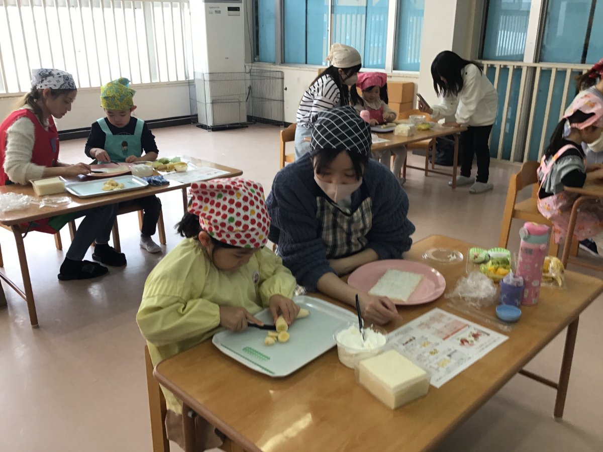 父母と教師の会「親子クッキング」