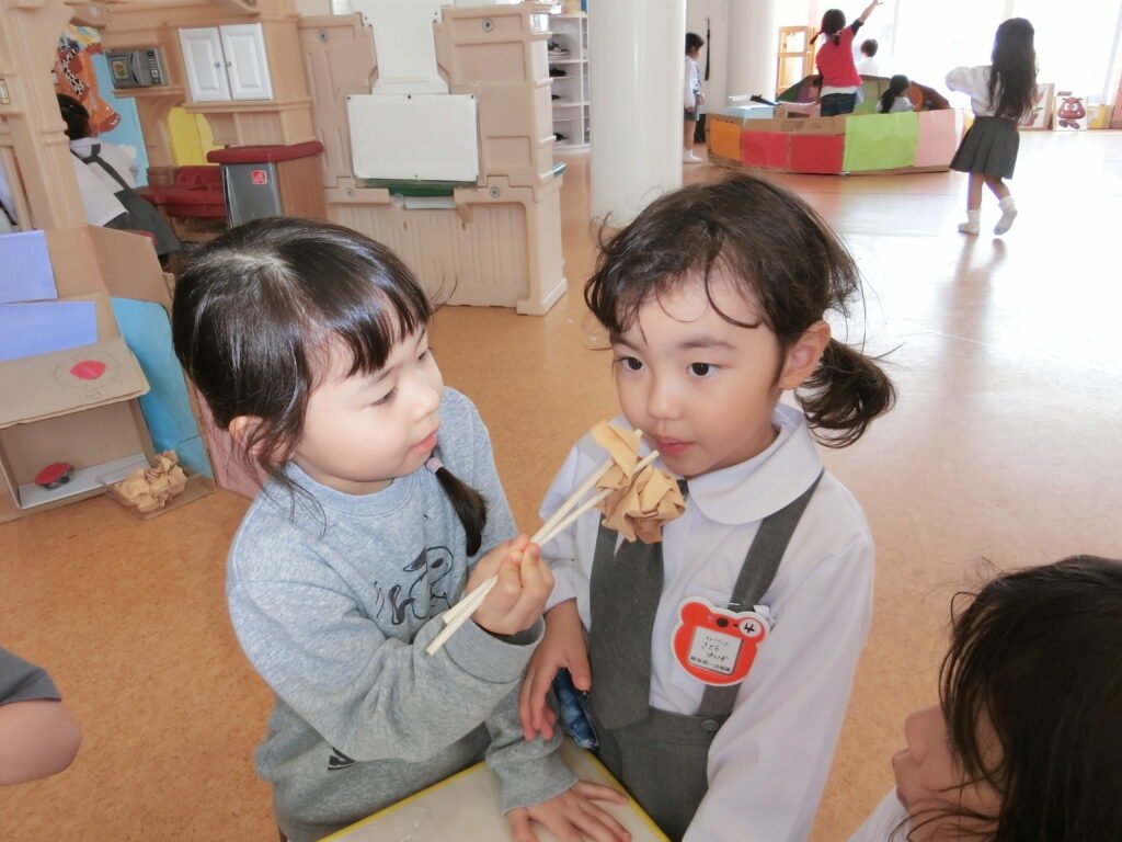 後日、小さいお友達と遊びました