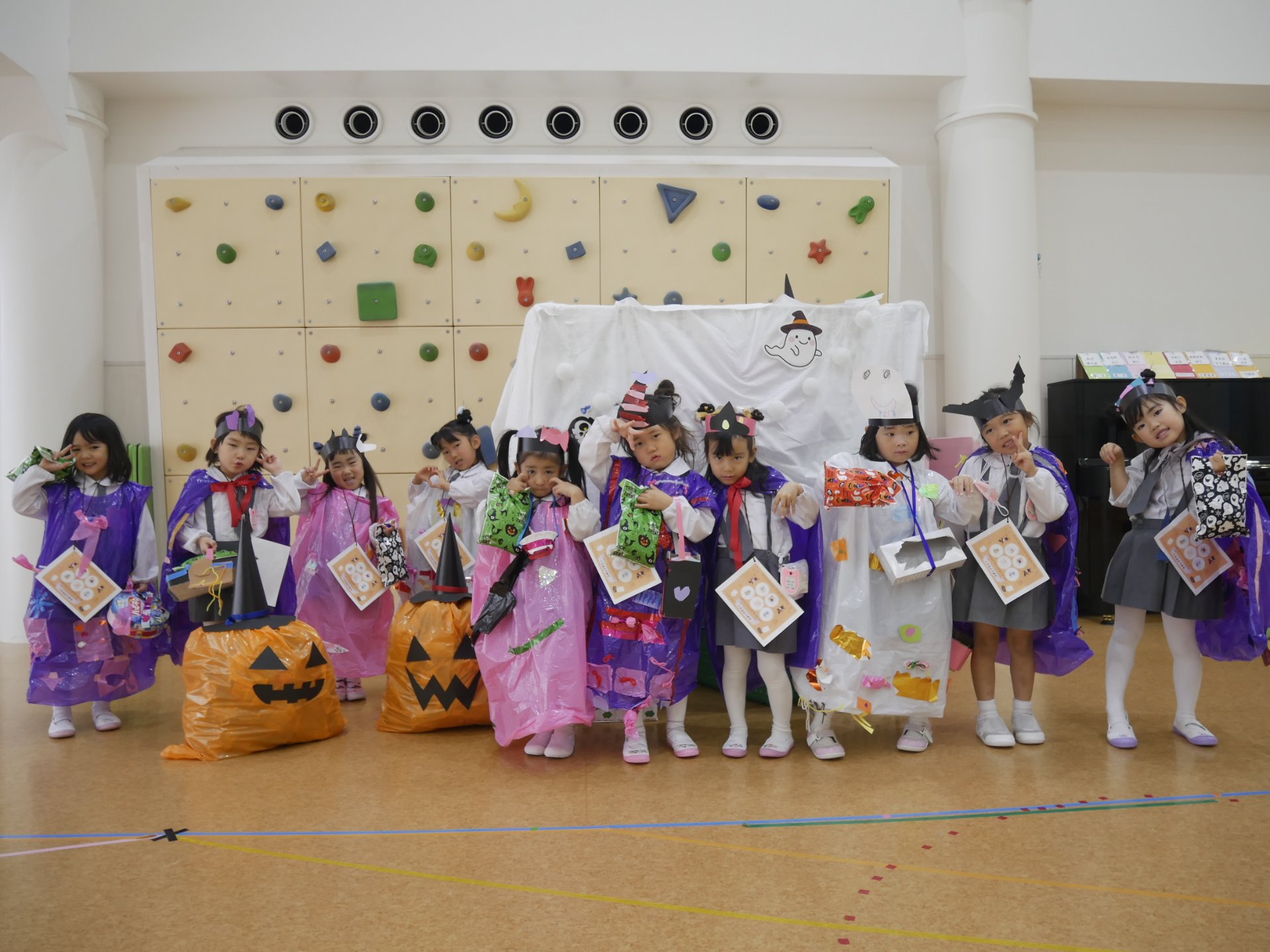 ハロウィンパーティー　～おばけの友達を探そう！～